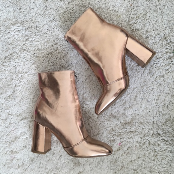 Wild Diva Shoes - Metallic Faux Leather Boots - Gold
